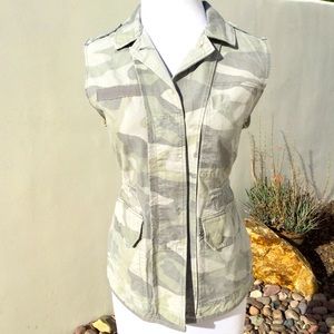 Abercrombie & Fitch Army Vest